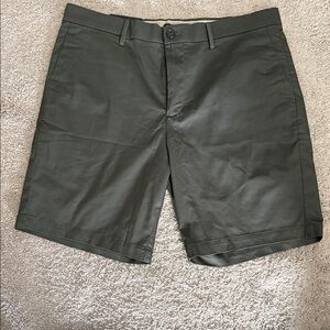 NWT Banana Republic Men's Olive Green Shorts